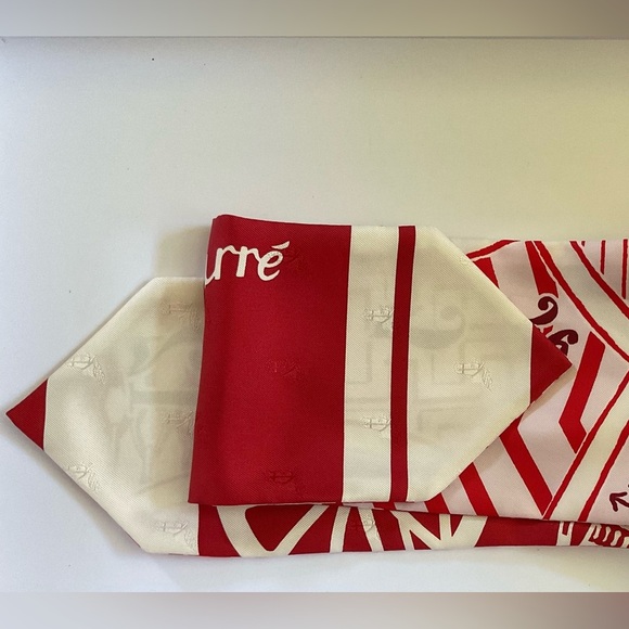 Hermès “Tout en Carré” Maxi Twilly Scarf - Picture 1 of 11